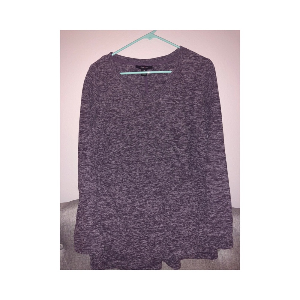Soft purple long sleeve v neck